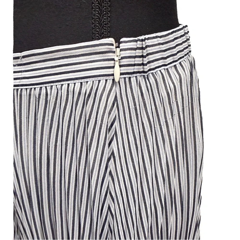 Maeve Anthropologie Pleated Midi Skirt Blue White Stripe M - Picture 5 of 7